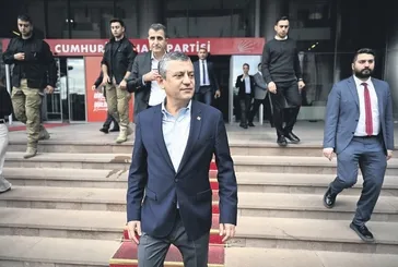 CHP’de kurultay krizi derinleşiyor