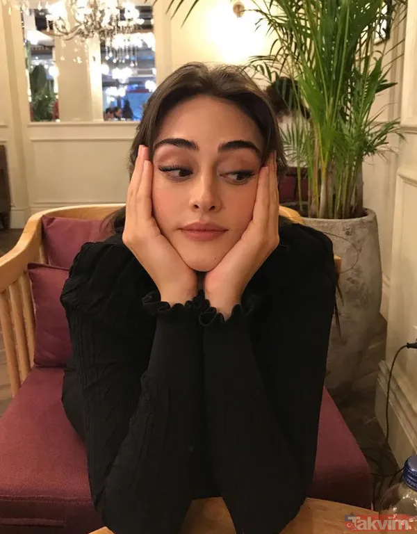 Esra Bilgiç varsa krizi de var! Yapım şirketi yaka silkince kadrodan çıkarttı! Daha önce de istekleriyle çıldırttığı iddia edilmişti - 26