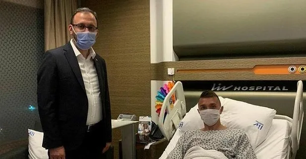 Son dakika: Gençlik ve Spor Bakanı Mehmet Muharrem Kasapoğlu, Muslera’yı hastanede ziyaret etti