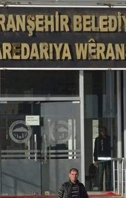 HDPKK'lı belediyelere kayyum atandı!