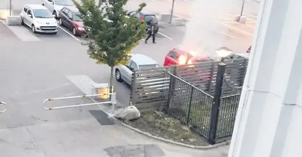 Göteborg’da araçlar yakıldı