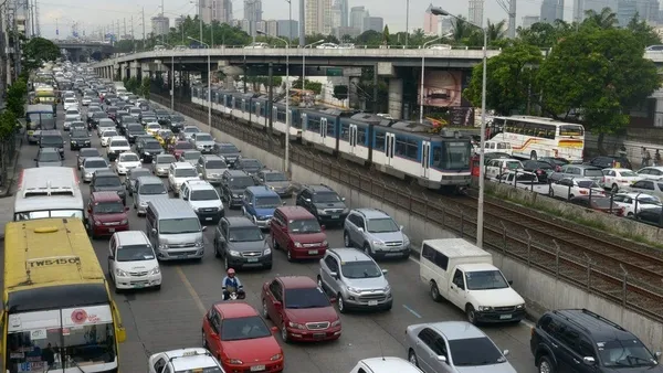 dunyada-en-cok-trafik-olan-sehirler-istanbul-trafik-yogunlugu-ile-dunyada-besinci-sirada-1645515604056.jpg Dünyada en çok trafik olan şehirler! İstanbul trafik yoğunluğu ile dünyada beşinci sırada-4