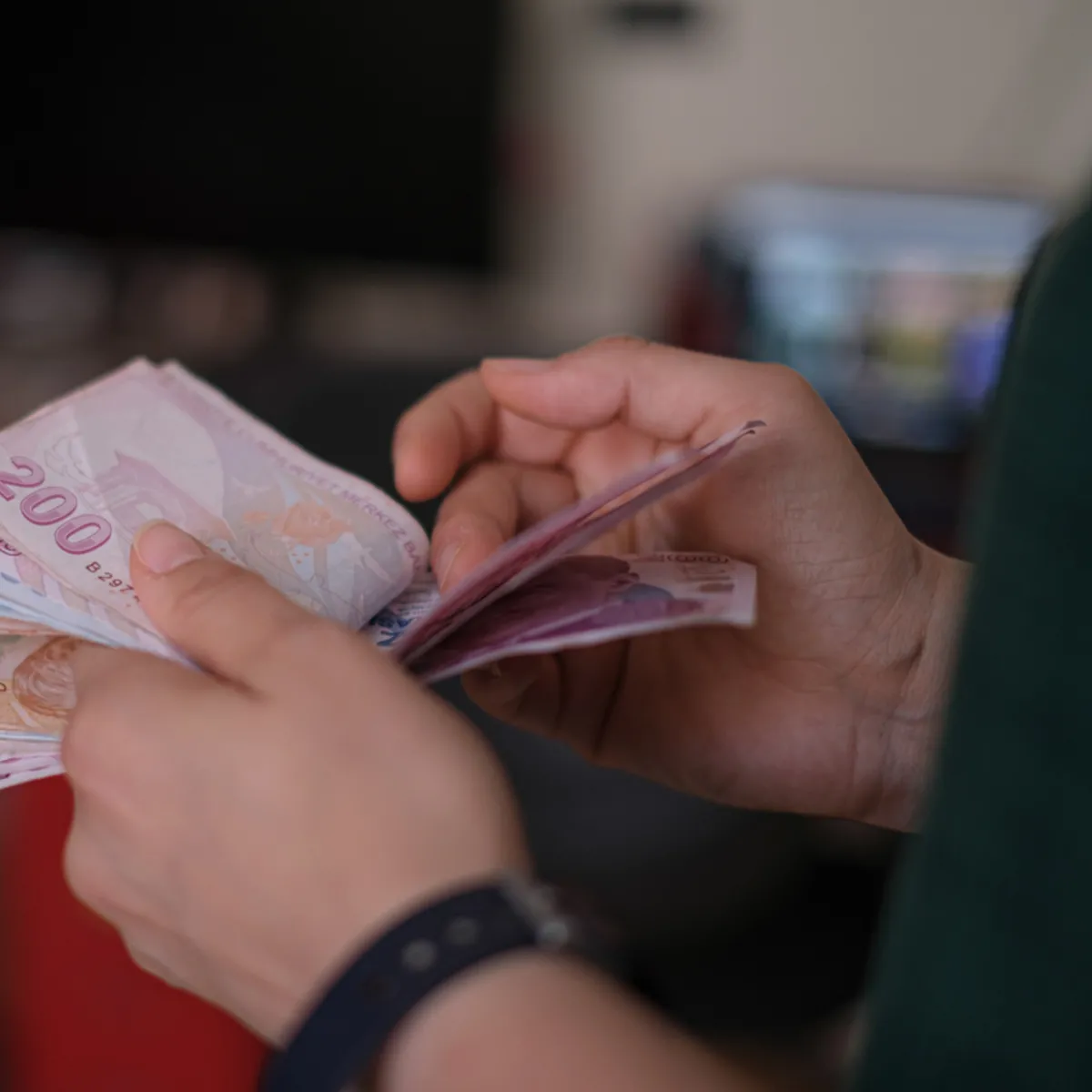 Emekliye %18,48 kök maaş düzenlemesi: 16.881–19 bin TL alanlar için fark ödemesi bu hafta başlıyor