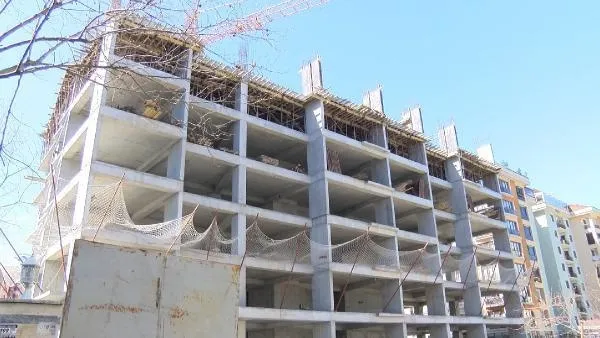 Beylikdüzü’nde korkunç son: İnşaatın 6. katından düşen işçi öldü-4