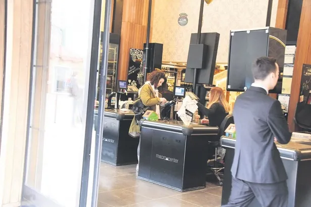 Kenan Doğulu ile Instagram’daki düğün fotoğraflarını silip ayrılık sinyali veren Beren Saat sonunda ortaya çıktı-2