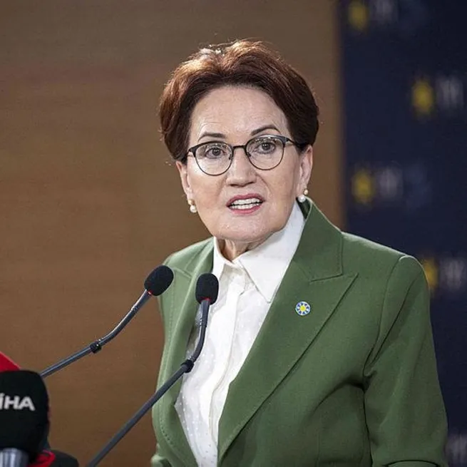 Meral Akşenerden Ekrem İmamoğlu ve Mansur Yavaşa dayatma! İki isimden yarım ağız ret mesajı: İttifak tüm paydaşlarıyla yoluna devam etsin