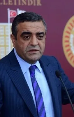 Sahadan çekilen Amedspor'a CHP'den destek!