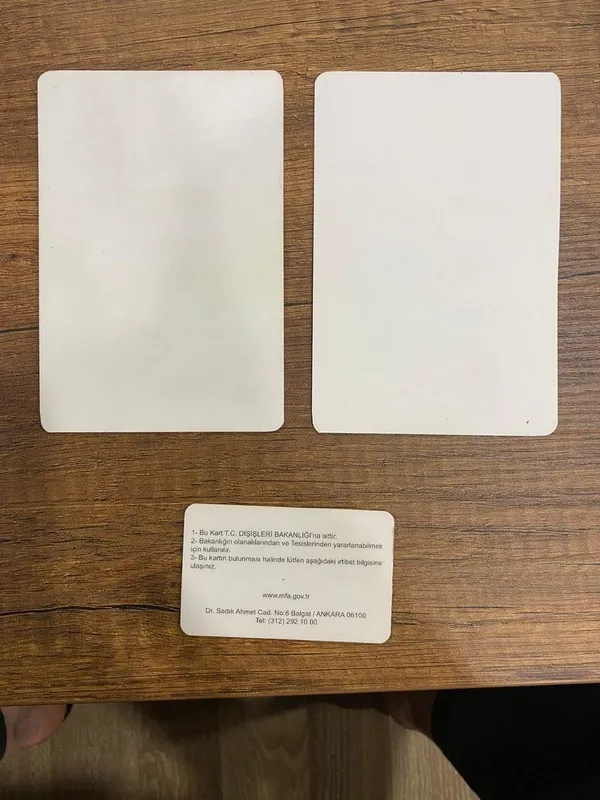 esra-erdoganin-ismini-kullanarak-sahte-cumhurbaskanligi-resmi-arac-giris-kartiyla-gezen-supheli-tutuklandi-1597518383195.jpeg Sahte ‘Cumhurbaşkanlığı Resmi Araç Giriş Kartı’yla gezen şüpheli tutuklandı!-1