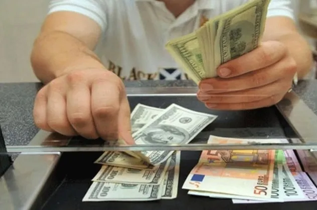 CANLI Dolar kuru: 28 Nisan dolar ne kadar oldu? Tam kapanma doların ateşini düşürdü! Bugün Dolar, Euro, Sterlin kaç TL?