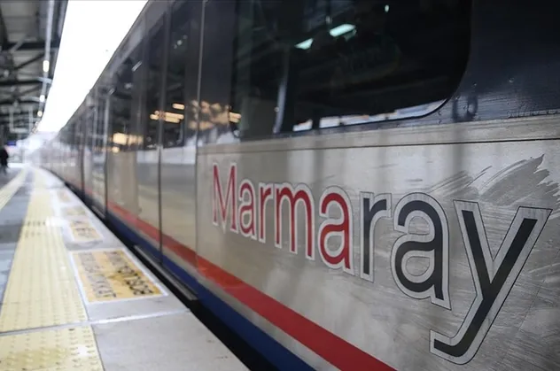 İstanbullunun imdadına Marmaray yetişti! 4 günde 1 milyon 250 bin kişi taşındı