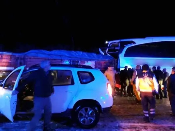 Bingol Elazig Karayolunda Kaza Cok Sayida Yarali Var Takvim