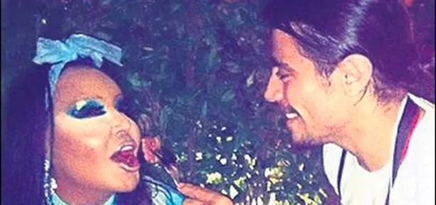 Dikkat et seni de yemesin!