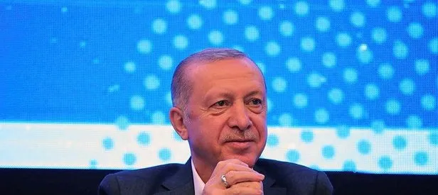 Başkan Erdoğan Çanakkale türküsüne eşlik etti!