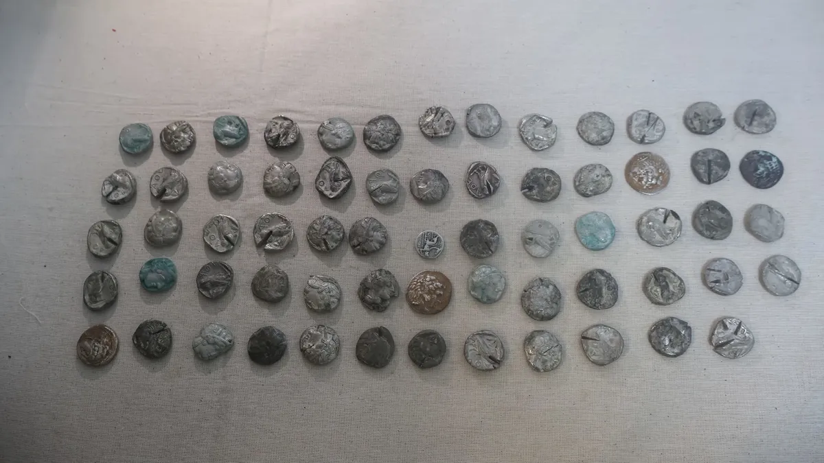 Yunanistan'a giden TIR'larda tarihi eser operasyonu! İpsala ve Kapıkule'de 7 bin 160 parça ele geçirildi-5