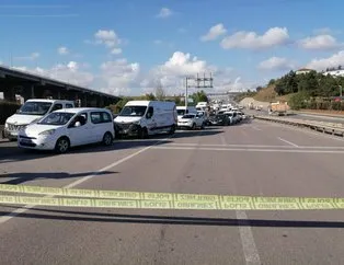 İstanbul’da hafriyat kamyonu yüzünden yol kapandı