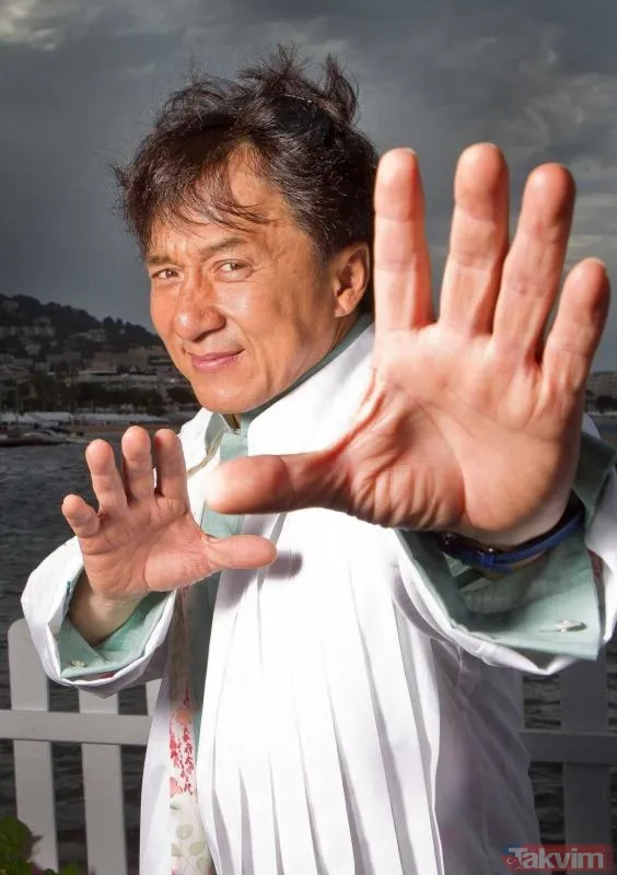 Jackie Chan’den duygusal anlar: 71 yaşındaki yıldız Gazze için gözyaşlarını tutamadı - 8