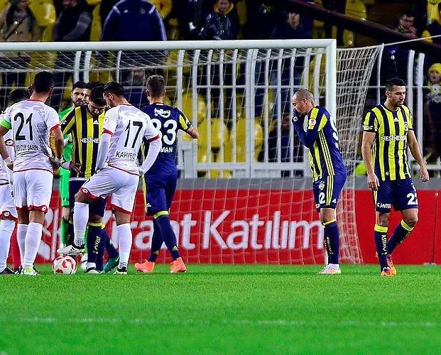 F.Bahçe’ye Ümit Özat çelmesi