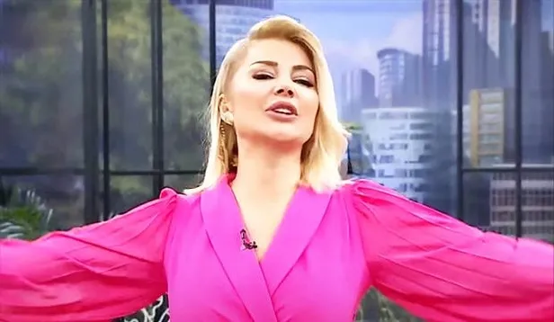 gelinim-mutfakta-yeni-yarismaci-damla-sacikira-kimdir-kac-yasinda-gelinim-mutfakta-kayinvalide-nuray-kimdir-kac-yasinda-1634553078350.jpg Gelinim Mutfakta kayınvalide Nuray kimdir, kaç yaşında? Gelinim Mutfakta yeni yarışmacı Damla Saçıkıra kimdir, kaç yaşında?-3
