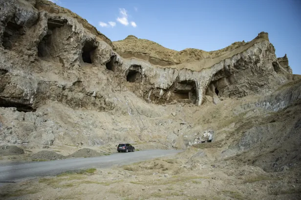 Iğdır'daki Tuz Dağı turistlerin yeni adresi oldu-3