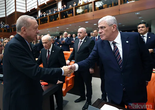 TBMM'de renkli anlar! Önce açılış sonra resepsiyon... Başkan Erdoğan'dan "biriz beraberiz" mesajı: Tek tek tokalaştı - 10