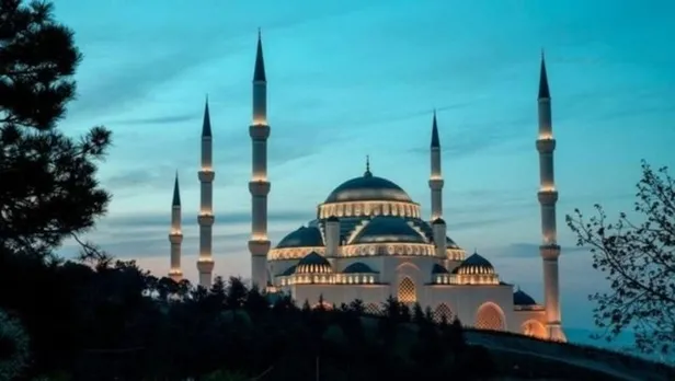 cuma-namazi-saati-istanbul-cuma-namazi-saat-kacta-29-temmuz-2022-cuma-vakti-1659088564656.jpg