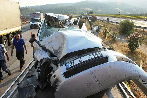 Osmaniye'de zincirleme trafik kazası: 2 ölü, 3 yaralı-2