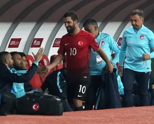 4 oyuncu kadrodan çıkarıldı