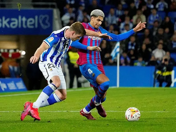 Sociedad Alexander Sörloth'un opsiyonunu kullanmayacağını Leipzig'e resmen bildirdi-4