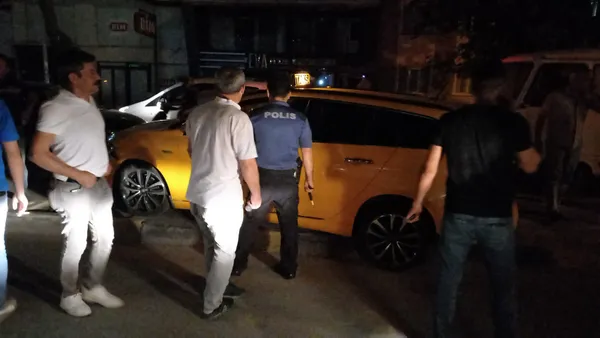 alkollu-yolcu-taksi-soforunu-isirdi-darbetti-aracina-binip-kaza-yapti-1656960532187.jpg Alkollü yolcu taksi şoförünü ısırdı, darbetti, aracına binip kaza yaptı-5