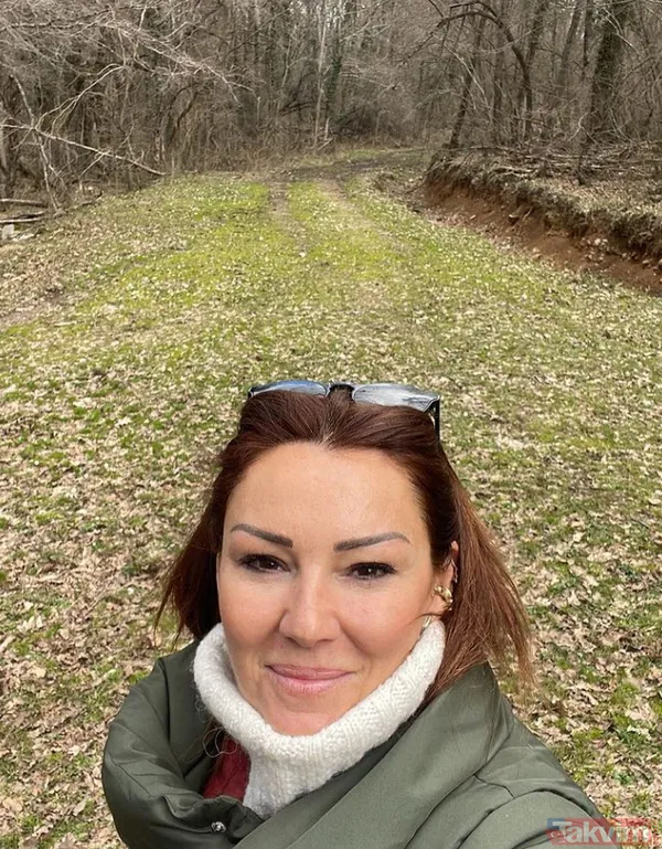 Pınar Altuğ yine online 'hoşlanmıyorum ve yalatmıyorum!' Mini eteğini eleştiren takipçisine de ağzının payını veren Pınar Altuğ... - 5