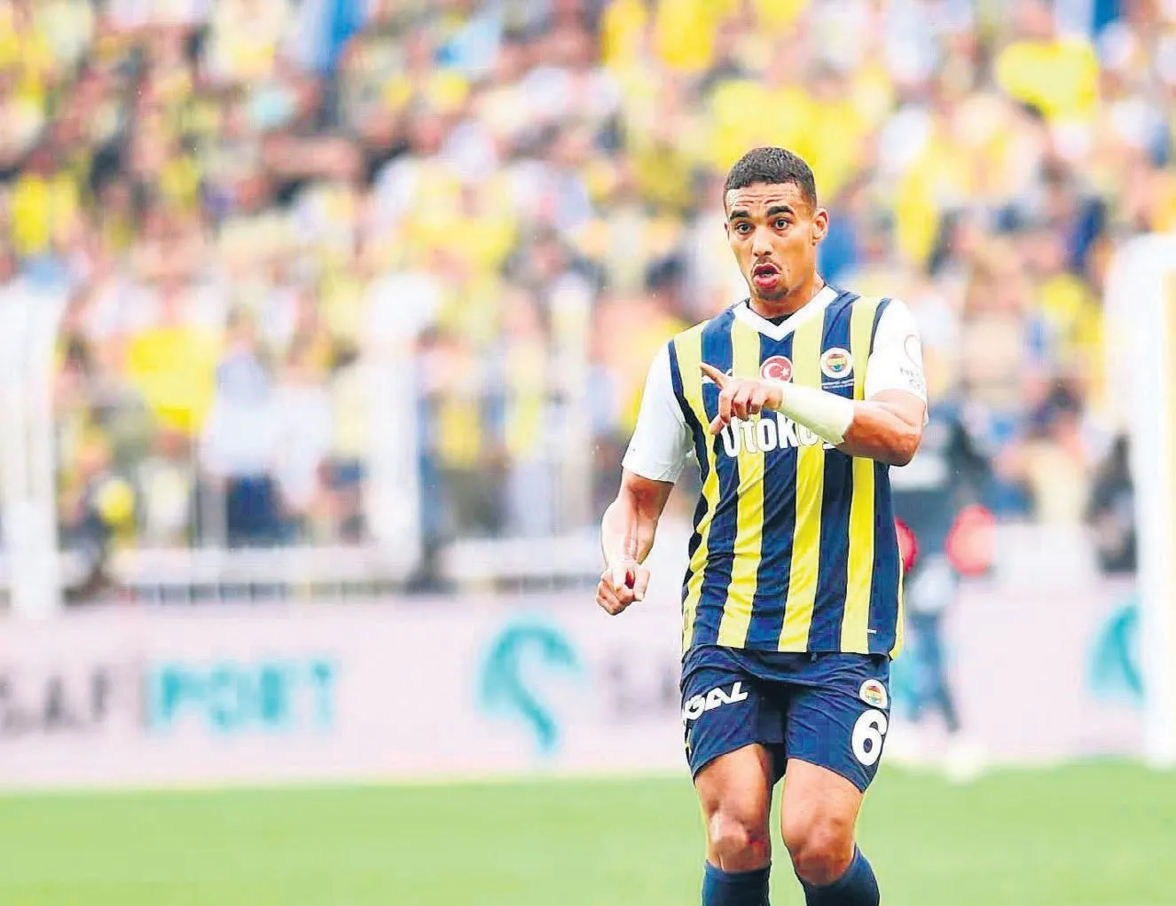 Fransızlar peşini bırakmıyor