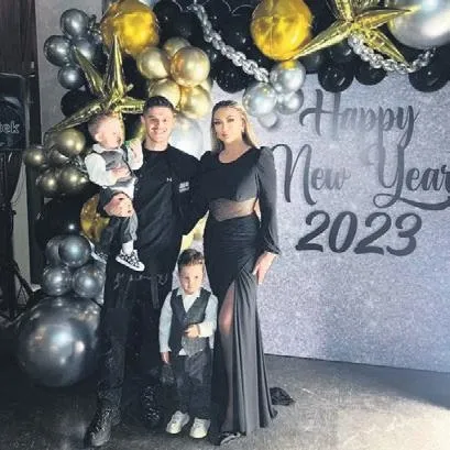 super-ligde-forma-giyen-oyuncular-2023-yilini-sosyal-medyadan-bu-paylasimlarla-kutladi-1672620517433.jpeg Süper Lig’de forma giyen oyuncular 2023 yılını sosyal medyadan bu paylaşımlarla kutladı-3