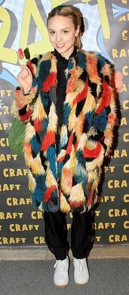 cannes-film-festivalinde-erkan-petekkayadan-sonra-nilperi-sahinkayada-hirsizlarin-kurbani-oldu-1653677420594.jpeg Cannes Film Festivali’nde Erkan Petekkaya'dan sonra Nilperi Şahinkaya'da Marsilya'da hırsızların kurbanı oldu-8