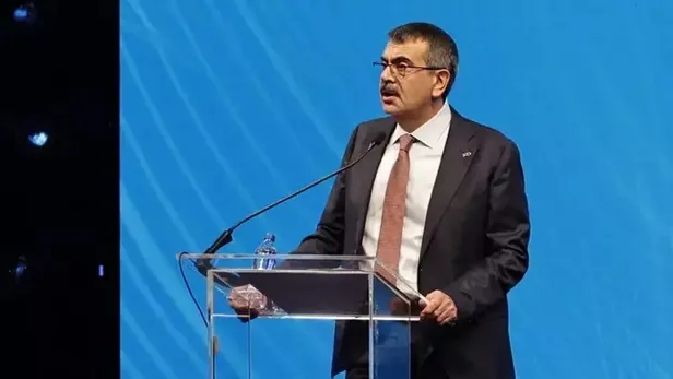 ogrencilere-uzen-haber-tatil-yok-belli-oldu-karne-dagitimi-oncesi-lise-ortaokul-ilkokul-anasinifi-o-tarihte-si-1704129574655.jpeg Karne dağıtımı öncesi lise, ortaokul, ilkokul, anasınıfı o tarihte sıralarında olacak: Öğrencilere üzen haber! Tatil yok, belli oldu!-6