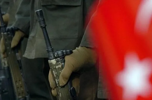 Türk Silahlı Kuvvetleri adım adım profesyonel orduya geçiyor