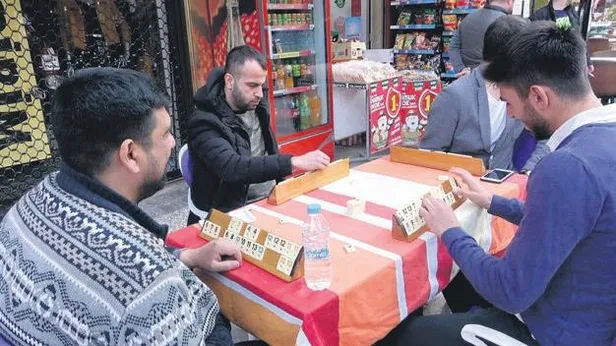 Coronavirüs ile mücadele eden İspanya'da doktordan tüyler ürperten sözler: 2 saat içinde boğuluyorlar-6