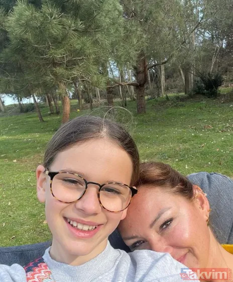 Hande Soral ile İsmail Demirci minik oğulları Ali’nin yüzünü ilk kez gösterdi! Ünlülerden yorum yağdı: Petek Dinçöz, Ebru Şahin... - 43