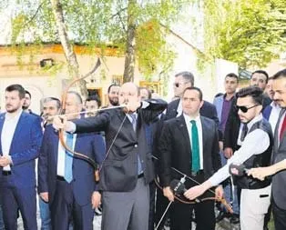 Barış icin ok attı