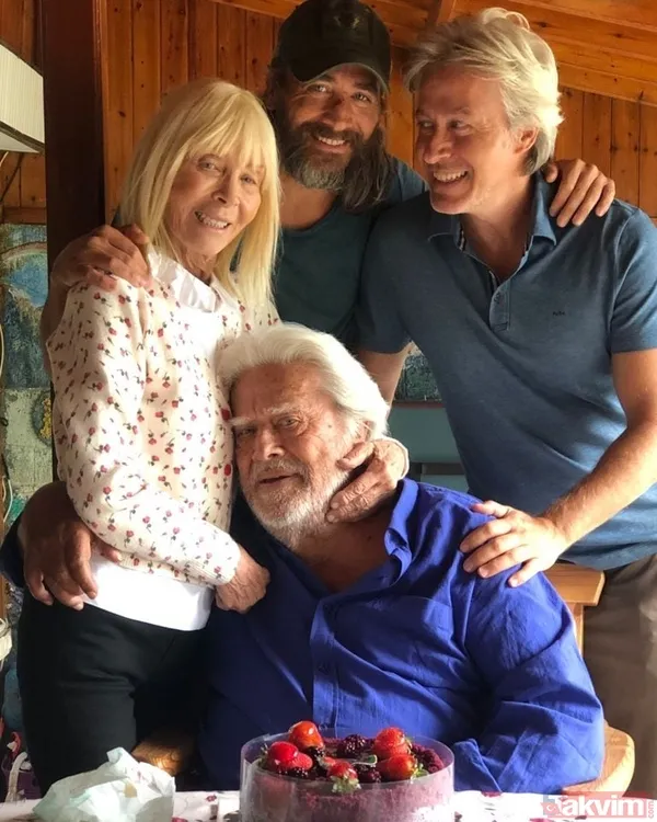 Yeşilçam efsanesi Cüneyt Arkın’ın oğlu Murat Arkın’ından kahreden paylaşım! Gördüğü rüyayı anlattı “Babam çıkıp şimdi gelse...” - 9