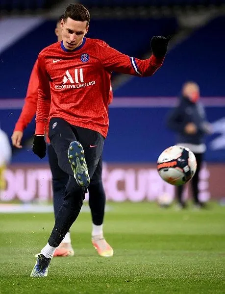 paris-saint-germain-julian-draxlerin-sozlesmesini-uzatti-1621286672760.jpeg Paris Saint-Germain, Julian Draxler'in sözleşmesini uzattı-2
