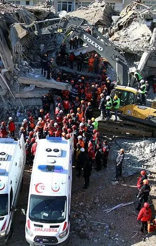 İletişim Başkanlığı Elazığ'daki depremde son durumu açıkladı