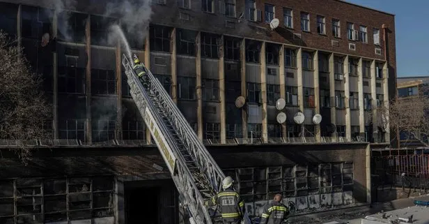 Güney Afrika’da çok katlı binada çıkan yangında 52 kişi öldü