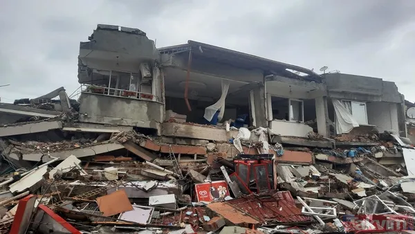 Demet Akalın önce “Kuzum geldi” deyip duyurdu! Ardından depreme sessiz kalan sanatçılara tepki gösterdi! Sosyal medyadan destek yağdı - 4