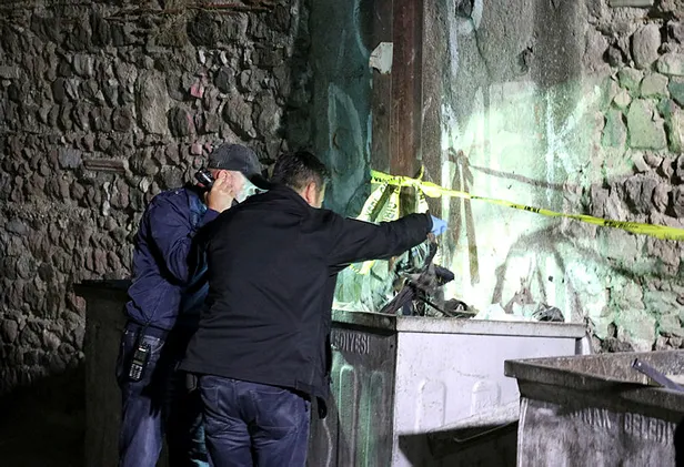 İzmir'de çöp konteynerinde patlama-2