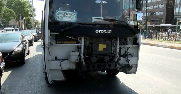 Beşiktaş'ta minibüs tramvaya çarptı