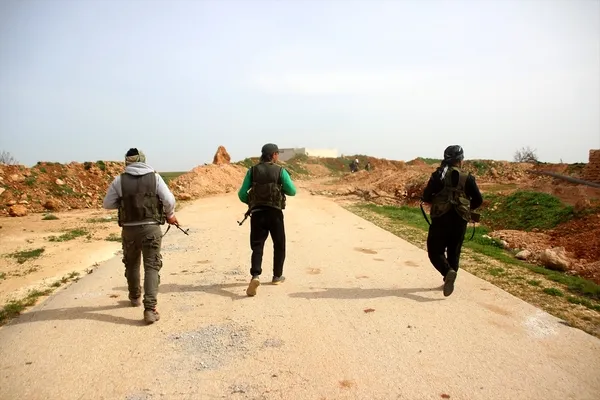 Zeytin Dalı'ndan cesaret aldılar, YPG/PKK'yı köylerinden kovdular-2