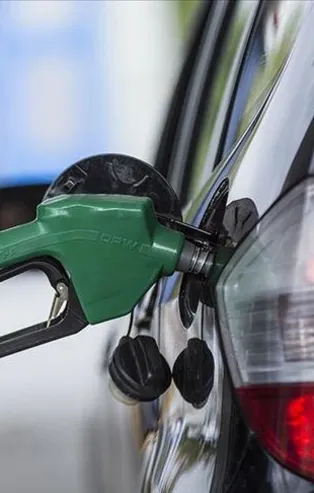 Benzine 5 kuruş zam | 5 Mayıs Salı akaryakıt zammı (Güncel benzin fiyatlar)