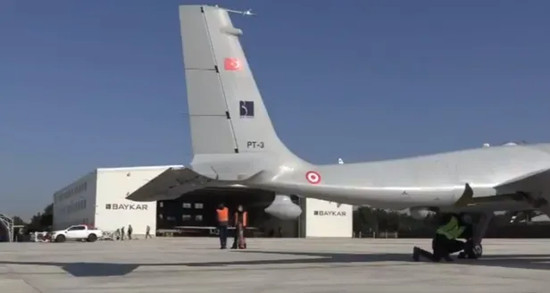 akinci-pt-3-ilk-ucusunu-basariyla-tamamladi-daha-fazla-yerde-tutamadik-1616858745207.jpg Akıncı PT-3 ilk uçuşunu başarıyla tamamladı! "Daha fazla yerde tutamadık"-3