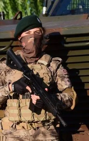 Arkadaşları 15 Temmuz şehidi Cennet Yiğit'i anlattı: "Hainlere hiç bir zaman fırsat vermeyeceğiz"