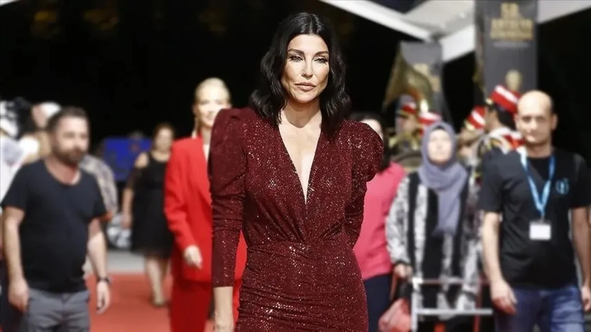 Deniz Akkaya gözaltına alındı! Kartepe'de kavga iddiası